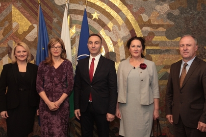 Екатерина Захариева прие депутати от Комисията по европейски въпроси в македонския парламент